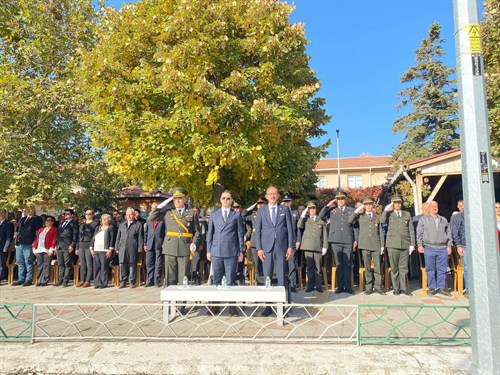 29 Ekim Cumhuriyet Bayramı Sayın Kaymakamımız Neyfel ÖREN önderliğinde coşku ile kutlandı.